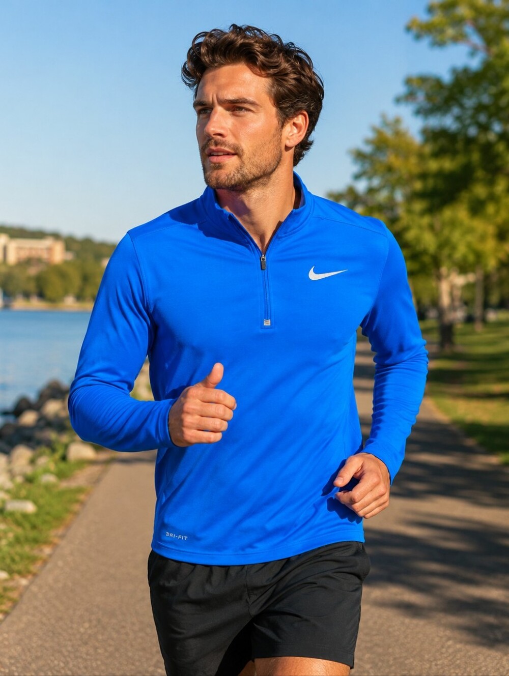 Nike Running Dri-FIT half-zip long sleeve pullover men's bright blue large